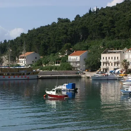 Double 4566b 3* Trstenik